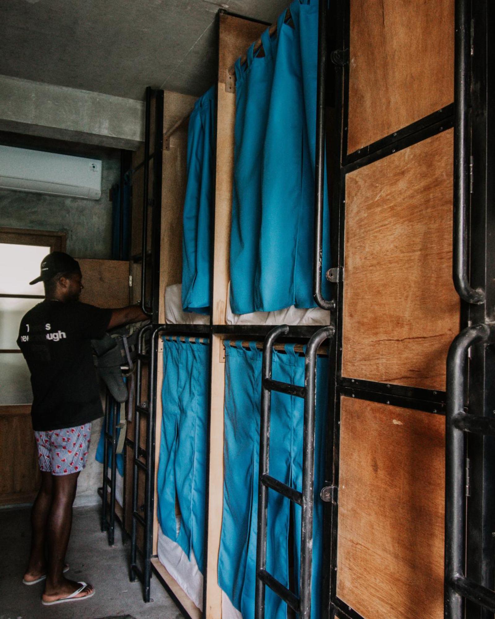 Mangroove Bay Boutique Hostel Banyuwedang Room photo