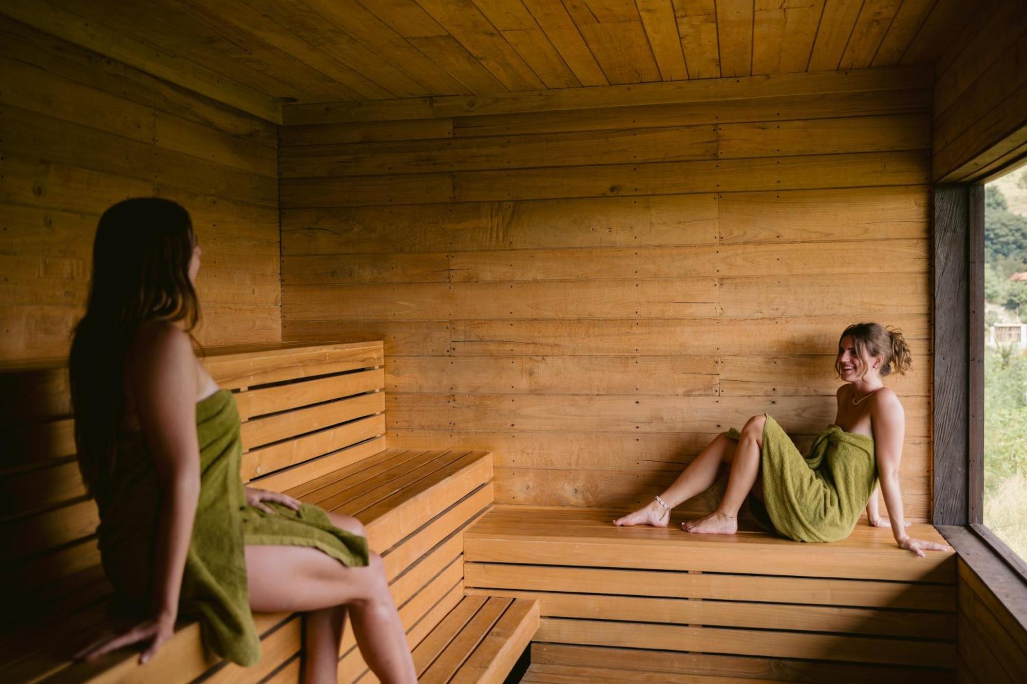 Mangroove Bay Boutique Hostel Banyuwedang Exterior photo